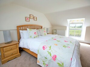 2 habitaciones, cuna de viaje, wifi gratis y ropa de cama 