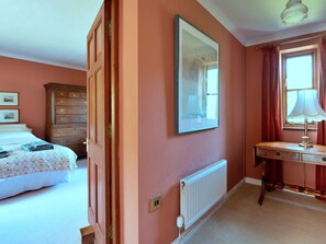 4 chambres, lit parapluie, Wi-Fi gratuit, draps fournis