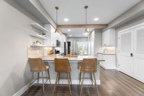 Microwave, dishwasher, coffee/tea maker