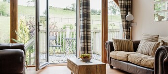Estupenda casa de vacaciones con bañera de hidromasaje, WIFI, mascotas permitida y aparcamiento