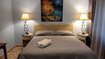 2 bedrooms, desk, iron/ironing board, free WiFi