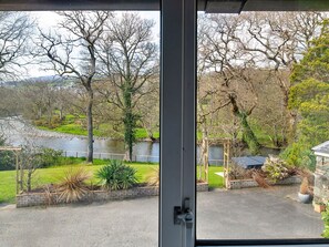 Interior - Beautiful villa for 12 guests with WIFI, hot tub and terrace (Dolgelly)