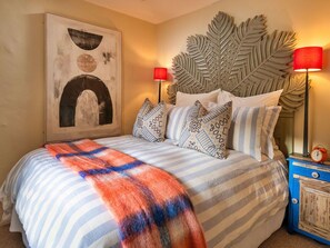 3 bedrooms, free WiFi, bed sheets