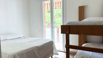 3 camere