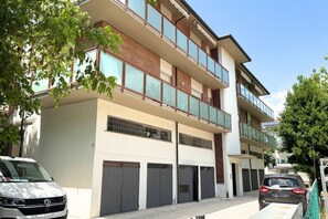 Exterior - CV016 - Cervia, new three-room apartment with parking space 100m from the sea (Cervia)