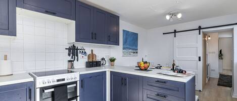 Microwave, oven