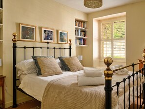 5 chambres, lit parapluie, Wi-Fi gratuit, draps fournis