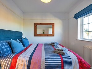 4 bedrooms, free WiFi, bed sheets - Beautiful  villa for 7 guests with WIFI and pets allowed (Abersoch)