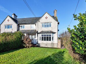 Exterior - Beautiful  villa for 7 guests with WIFI and pets allowed (Abersoch)