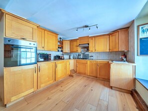Microwave, oven, dishwasher