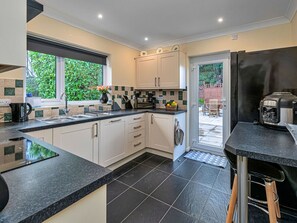 Microwave, oven, dishwasher