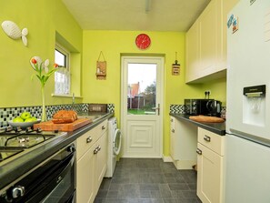 Microwave, oven