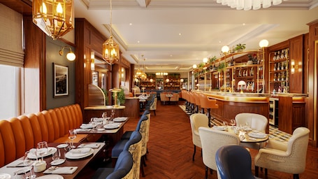 Restaurant. Bayview Lodge