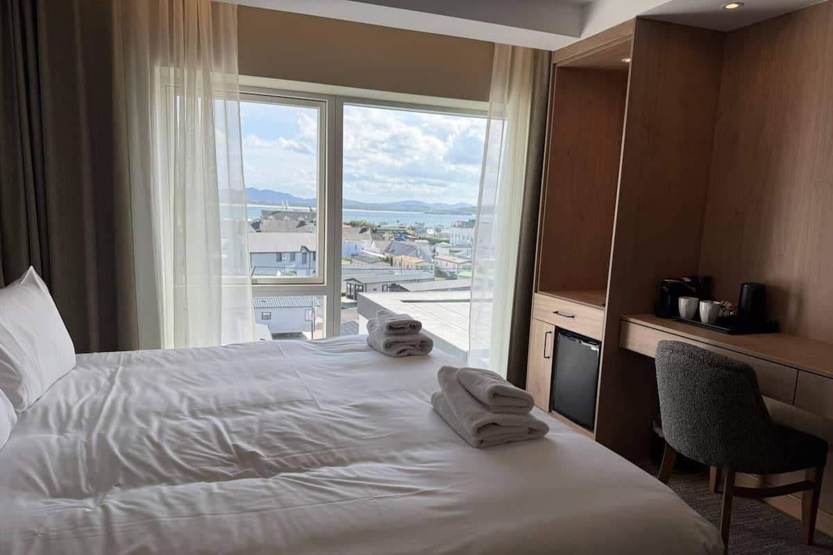Comfort Double or Twin Room, Ensuite, Sea View (Balcony)