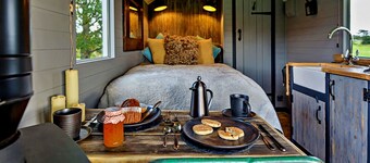 Stunning villa for 2 guests