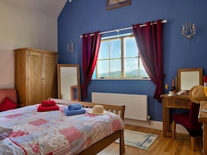 3 bedrooms, free WiFi, bed sheets