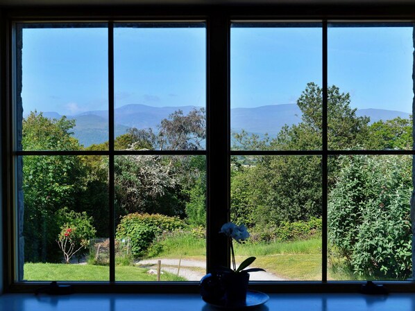 Interior - Beautiful villa for 7 guests with hot tub, WIFI and terrace (Eglwys-fâch)