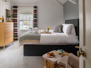 8 chambres, lit parapluie, Wi-Fi gratuit, draps fournis