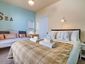 3 bedrooms, free WiFi, bed sheets