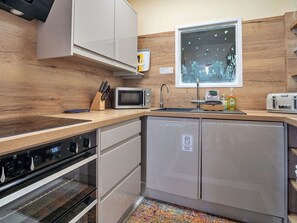 Mikrobølgeovn, ovn og oppvaskmaskin