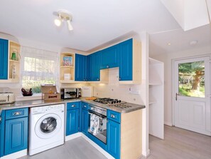 Mikrowelle, Ofen, Geschirrspüler, Toaster