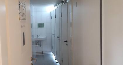 2-Rent Group Hostel Rooms&Apartments EVE168