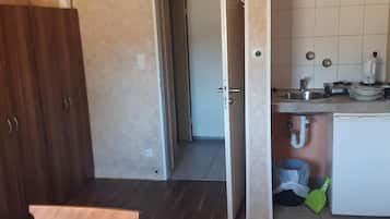 Tomannsrom | Individuelt innredet, strykejern/-brett, wi-fi (inkludert) og sengetøy