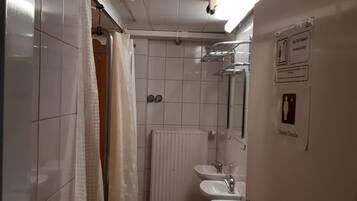 สบู่, กระดาษชำระ