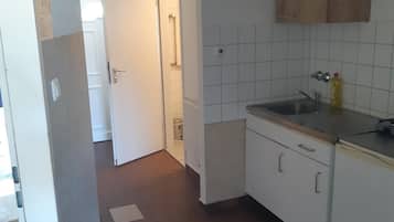 Refrigerador, microondas, cafetera/tetera