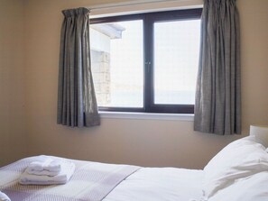 3 bedrooms, travel crib, free WiFi