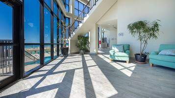 Condo, 3 habitaciones | Interior