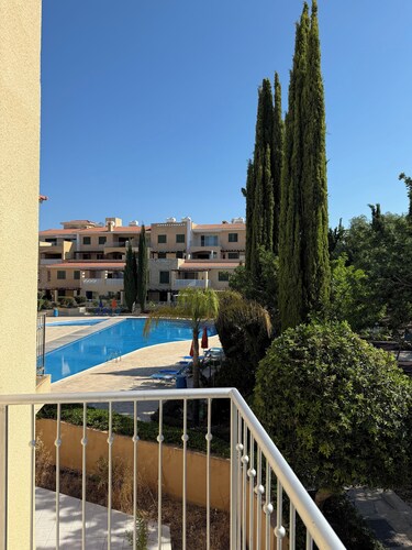 2-bedroom garden townhouse in Polis Chrysochous with WiFi, communal pool and gym