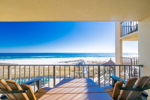 Condo, 1 Bedroom | Property grounds