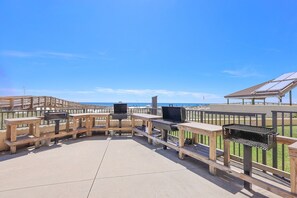 Bloc d'apartaments, 3 dormitoris | Servei de restauració a l'aire lliure