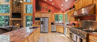 4 Red Fir 6 Bedroom Home