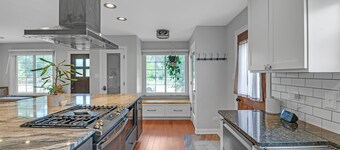 Modern Retreat With Private Pool & Yard 3 Bedroom Home