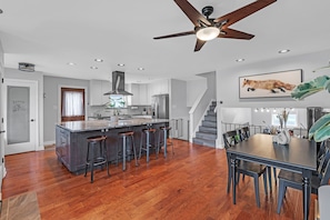 House, 3 Bedrooms | Dining - Modern Retreat With Private Pool & Yard 3 Bedroom Home (Tinley Park)