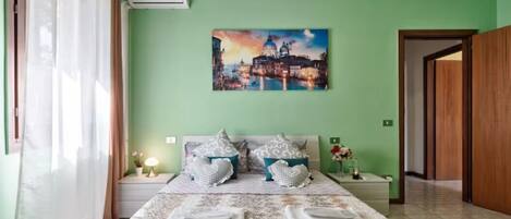 2 slaapkamers, wifi, beddengoed