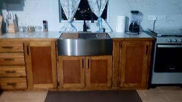 Oven, stovetop
