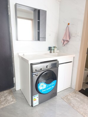 Interior - Cozy 1-bedroom apartment in amazing Nairobi with WiFi, fitness room (Nairobi)