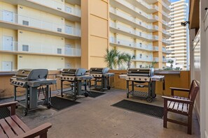 Terrace/patio - Gulf-front 2BR condo w/ pool & pet-friendly (Panama City Beach)