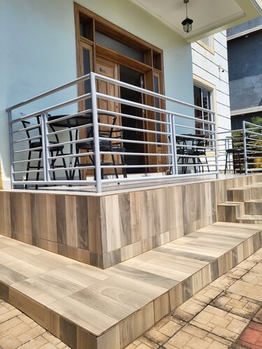 Nice bed & breakfast with WiFi in a very vibrant environment in Kigali