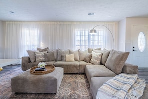 Living area - Nutmeg (Columbus)