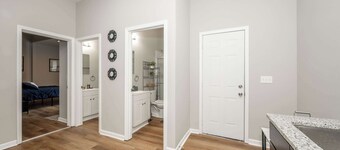 Queen City Retreat 1 - Cozy Home for 6 Near Attractions & Restaurants