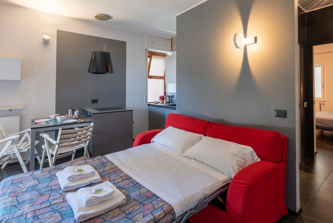 2 bedrooms, iron/ironing board