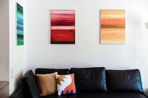 32-inch flat-screen TV with digital channels