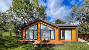 Deluxe Cottage, Resort View | Free WiFi