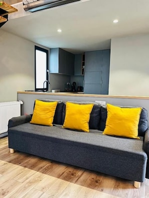 Loft, Valley View | Free WiFi