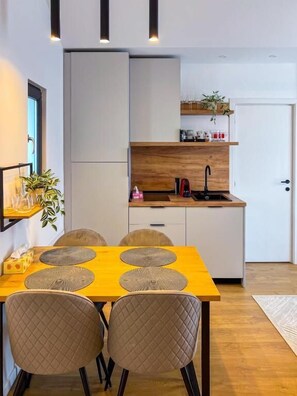 Private kitchen - Moon Village Comarnic (Comarnic)
