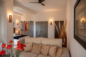 3 bedrooms, iron/ironing board, free WiFi, bed sheets - CASA EMILIANA, The Town-House Retreat, Spanish Mountain Village of Gaucín, Spain (Gaucín)